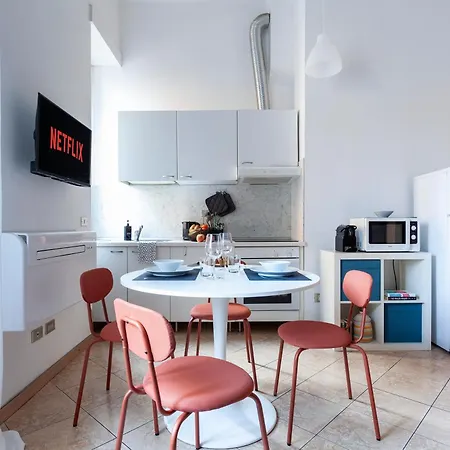 Daire Casa Donatella Milano